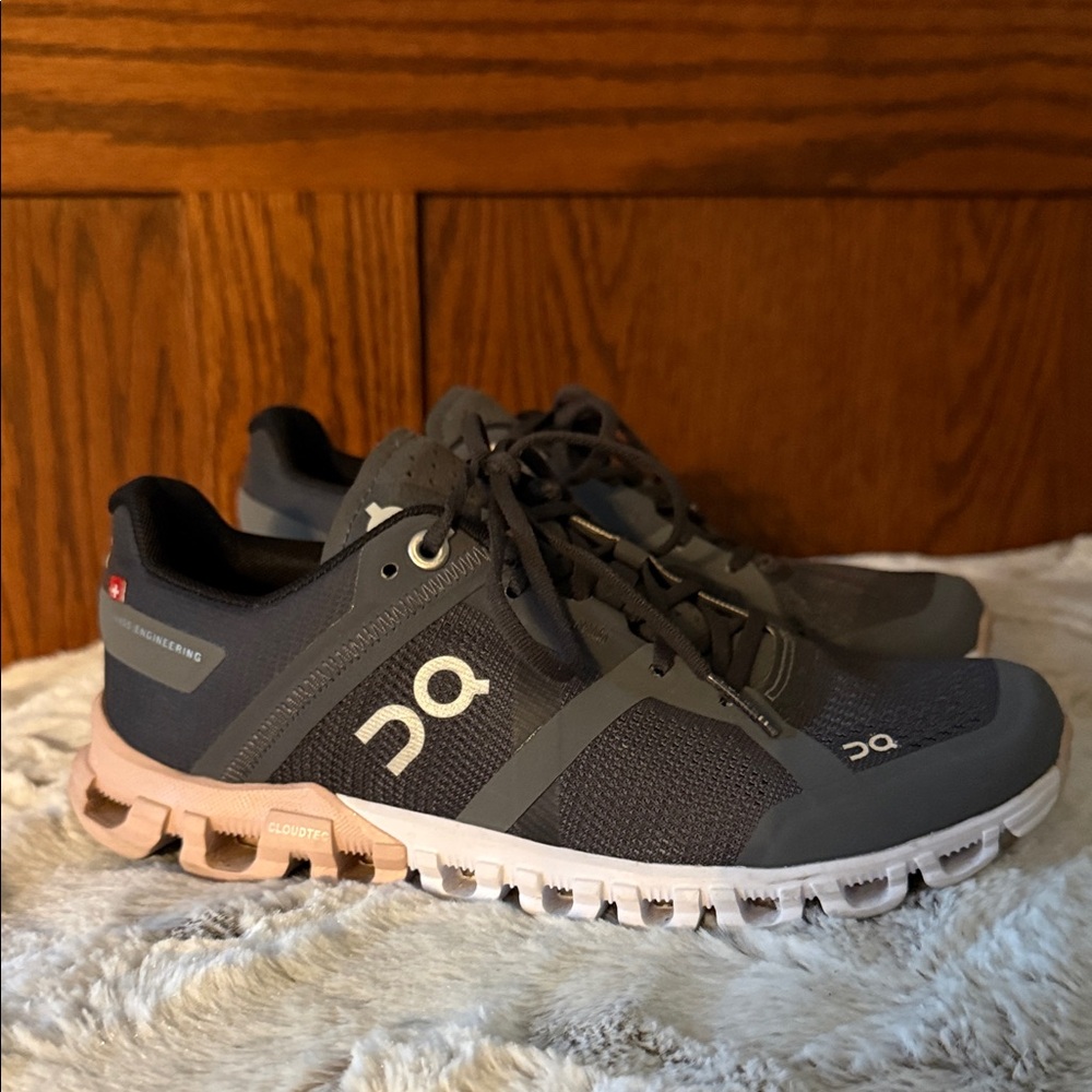 On Running women’s Black and Tan Athletic Shoes